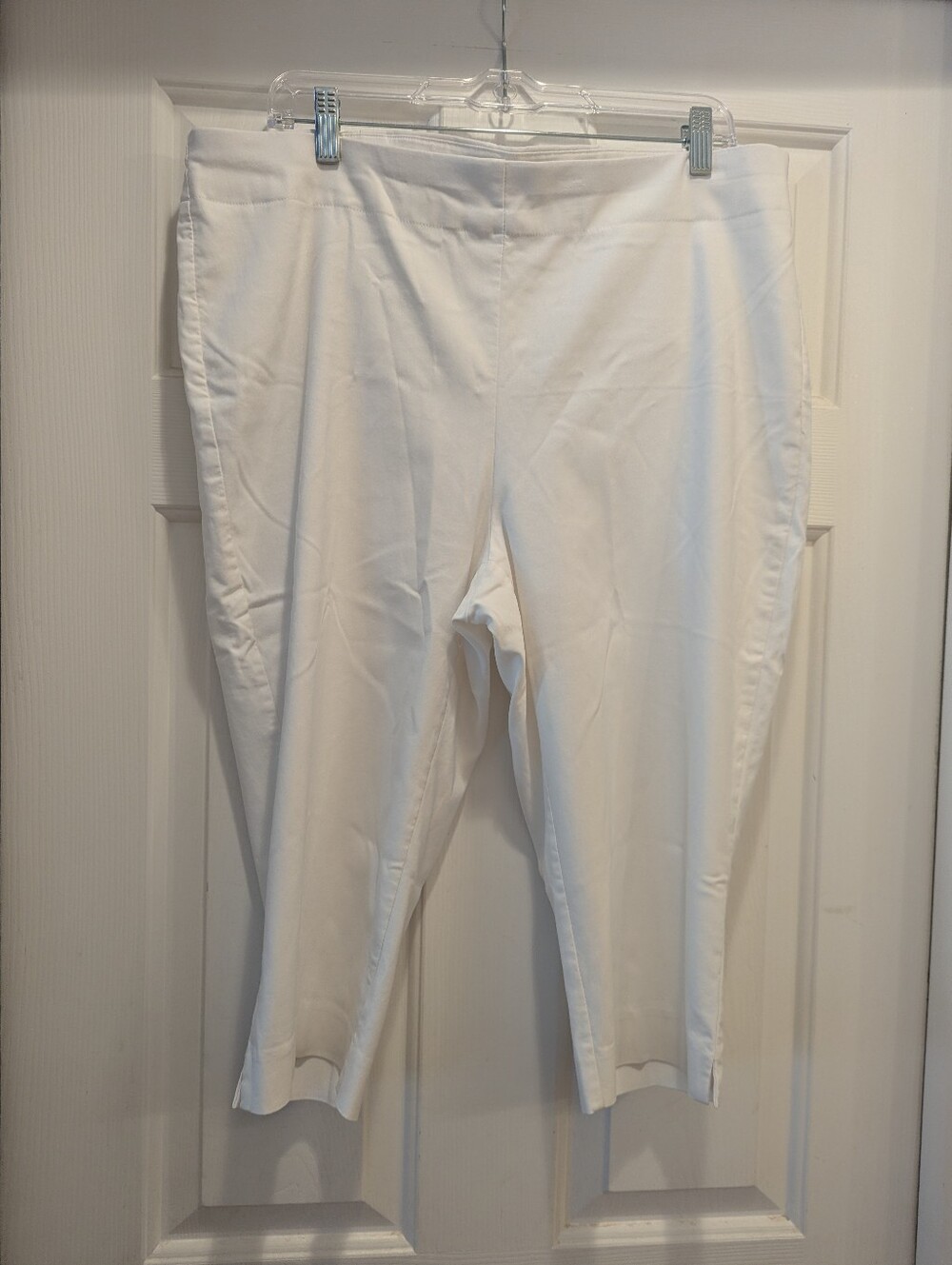 Chico's Perfect Stretch White Pull-on Split Hem Capri Crop Pants Sz 16 *See Pic